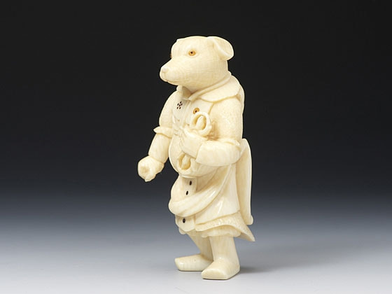 阿部賢次 「猪 」十二神将 高円宮コレクションの物と同手 現代 根付 阿部賢次 「猪 」十二神将 高円宮コレクションの物と同手 現代 根付