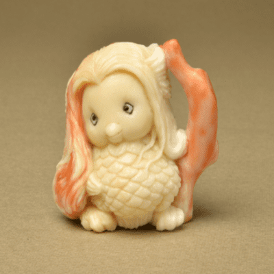 珊瑚樹を持つアマビエ／森謙次